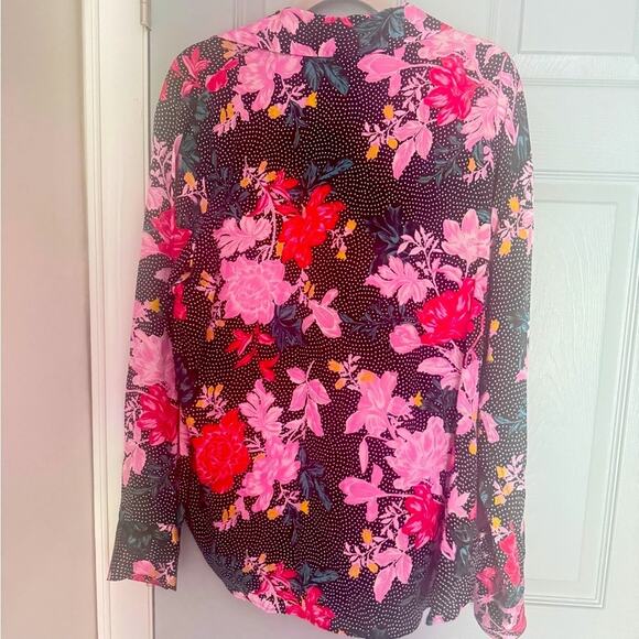 Tell Your Friends Chic Floral Button-Up Top - Picture 3 of 3